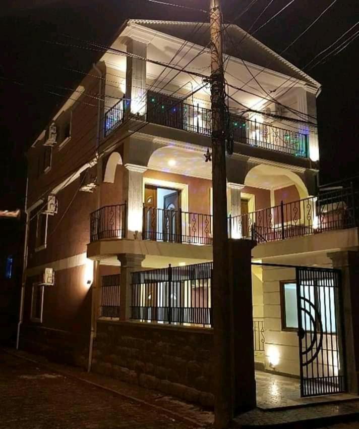 Vila Leo Lux Korce Esterno foto