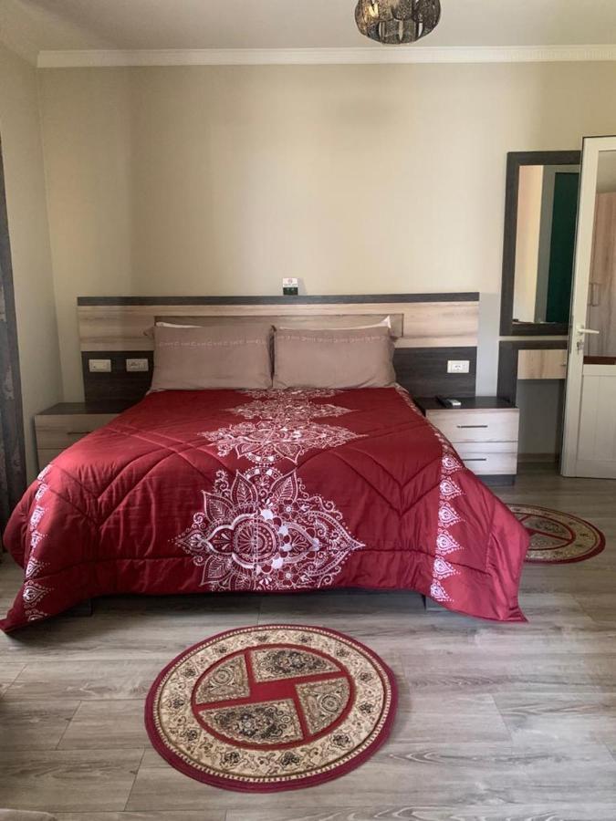 Vila Leo Lux Korce Esterno foto
