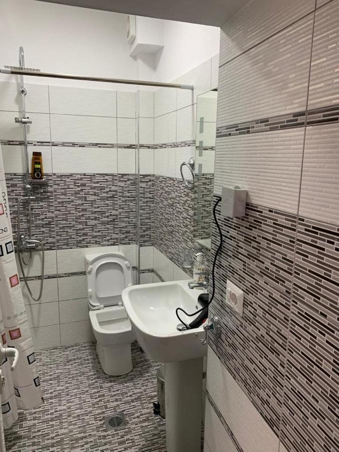 Vila Leo Lux Korce Esterno foto