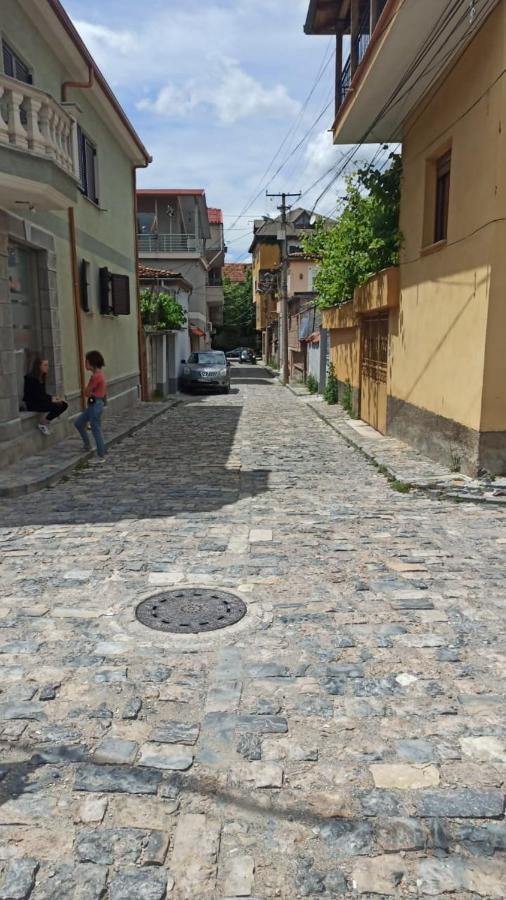 Vila Leo Lux Korce Esterno foto